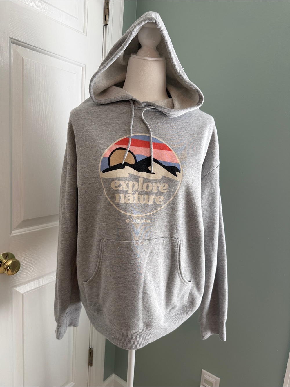 Columbia Gray Crewneck Hoodie with Sunset Graphic